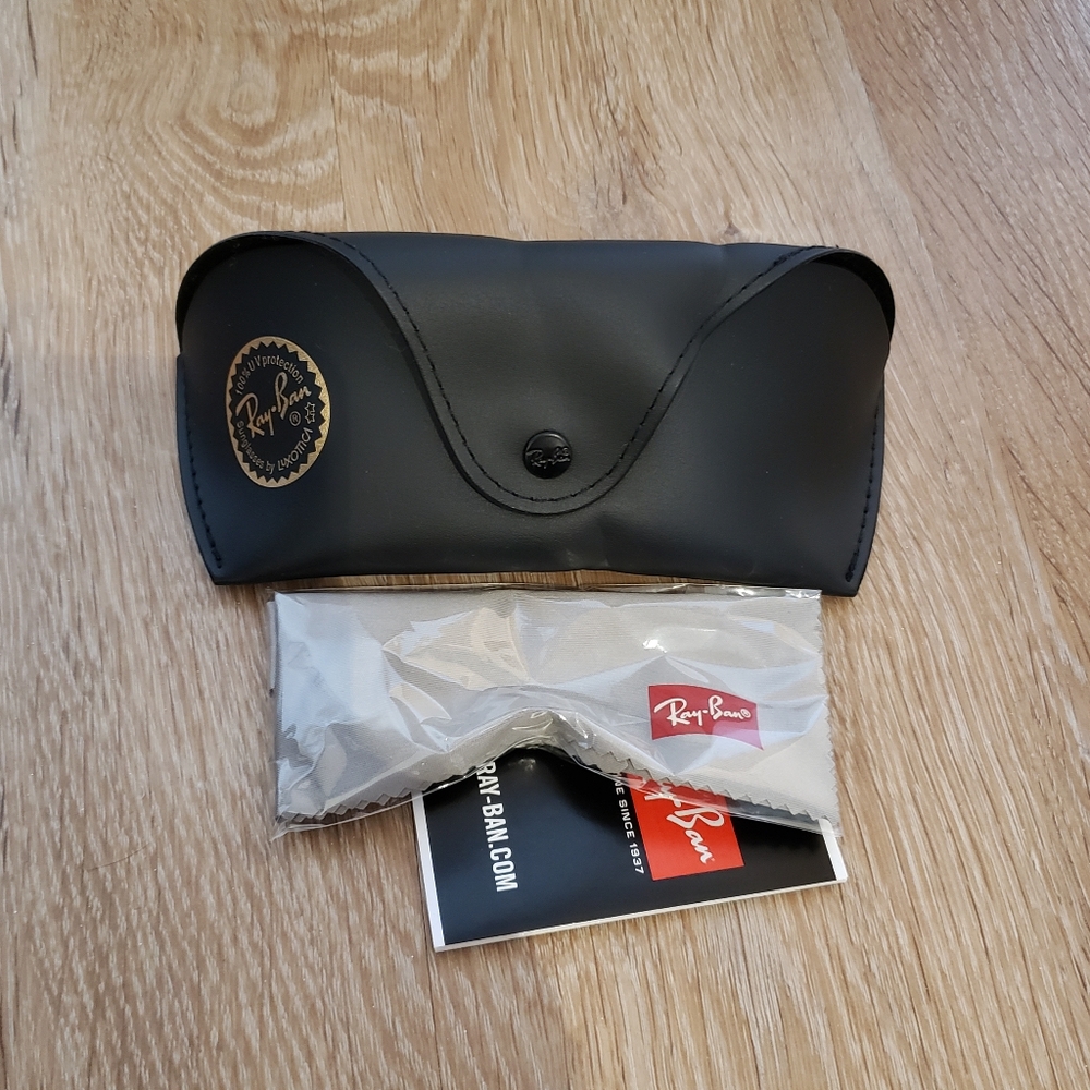Ray ban sunglass case in black